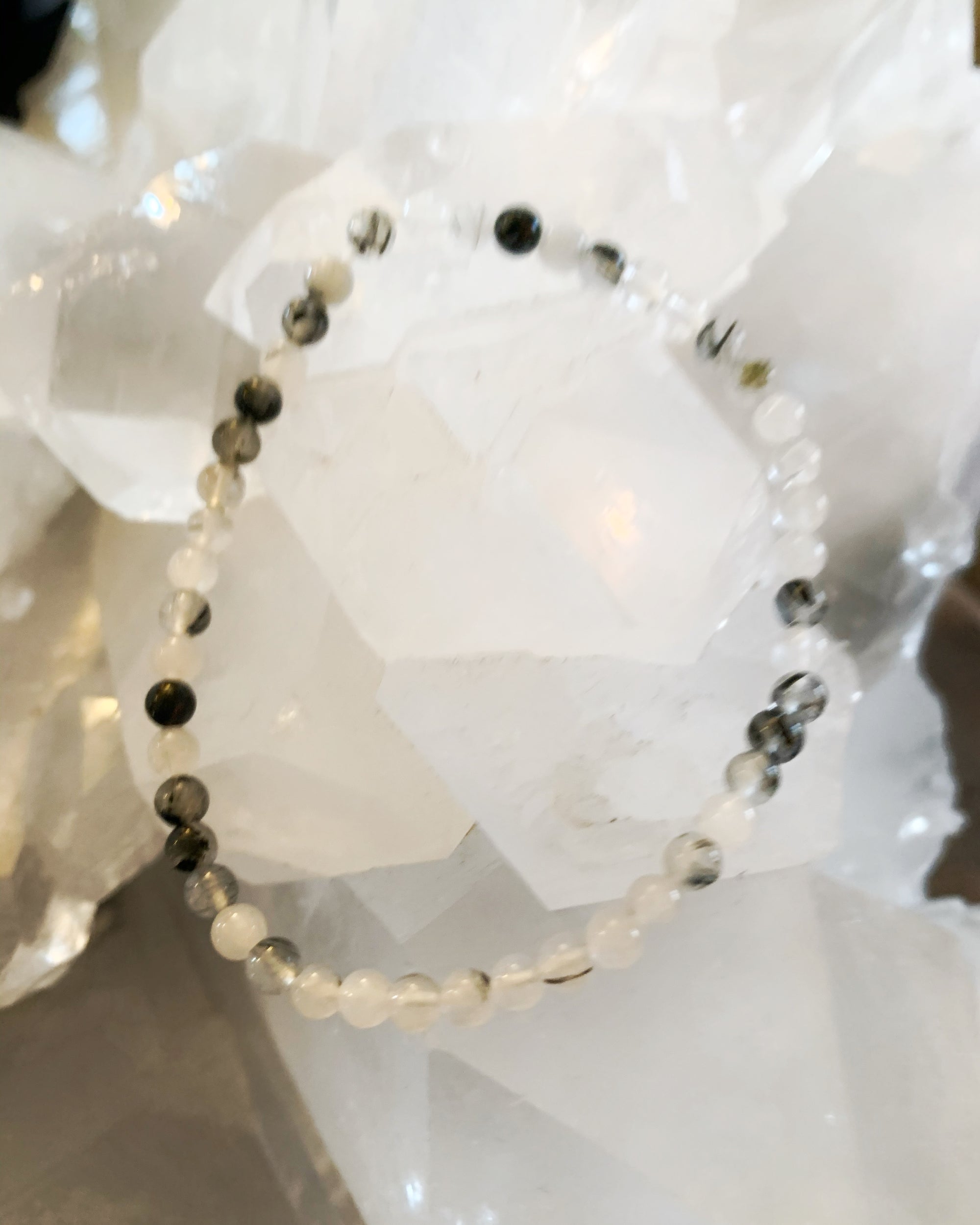 Tourmalated Quartz 4mm